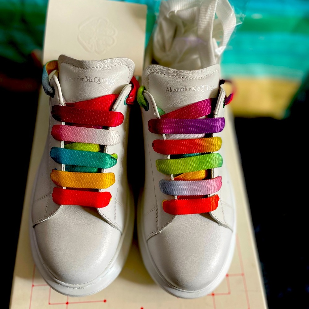 Kids size 33 Alexander McQueen multi color